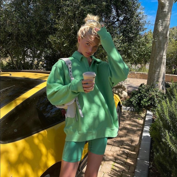 ARITZIA TnaLIFE™ Leap 7" Romper - Picture 4 of 11